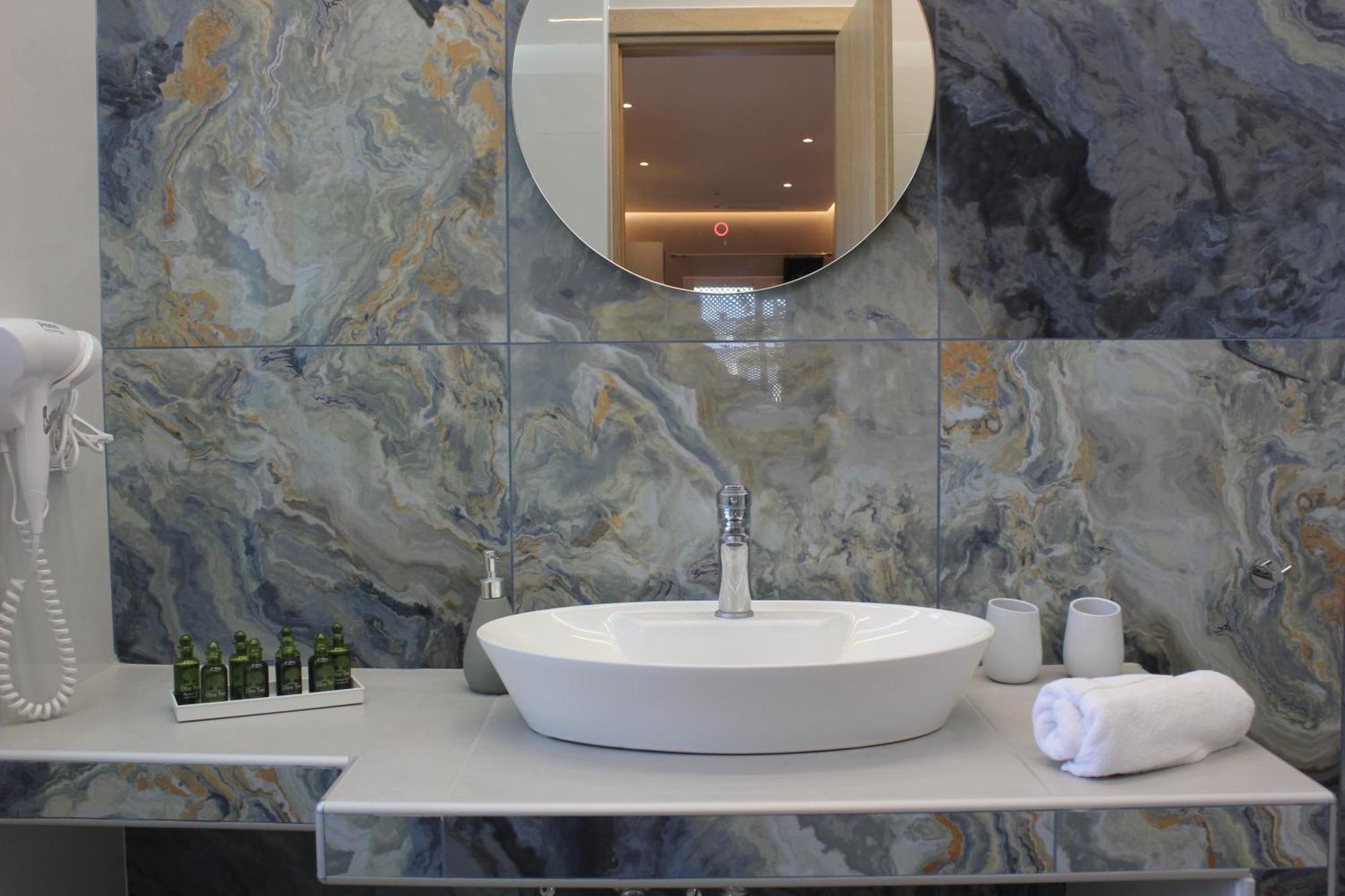 The Rock Luxury Homes Mesaria Exteriör bild