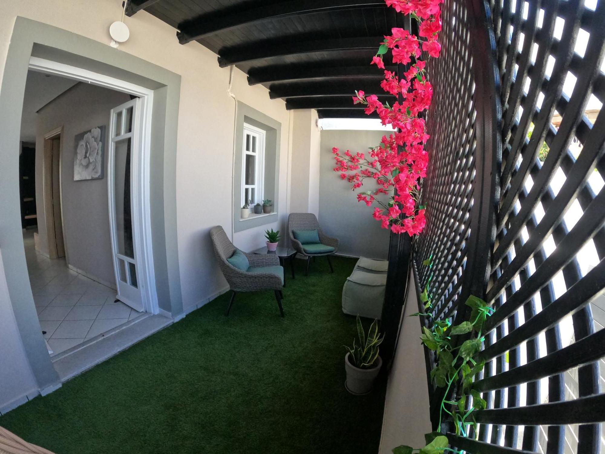 The Rock Luxury Homes Mesaria Exteriör bild